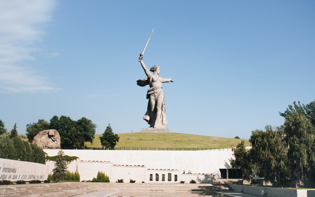 The Guest List of Autocracy:  Why Authoritarian Leaders Line Up for a Piece of Russia’s History